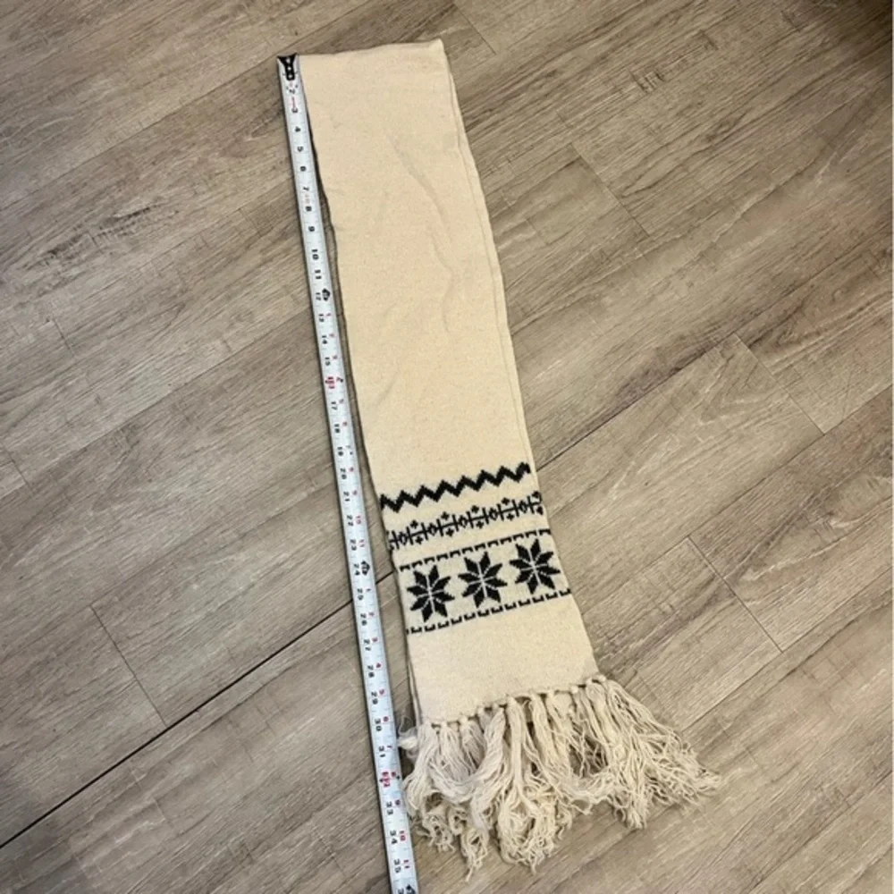 Cozy Cream and Charcoal Grey Fringed 100% Wool Scarf Snowflake Pattern